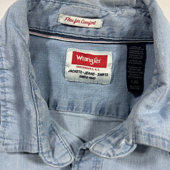 Men’s Wrangler Brand Light Denim Long Sleeve Shirt Size Large - Picture 6 of 7